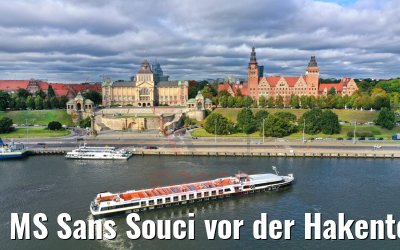 MS Sans Souci vor der Hakenterrasse in Stettin 06.10.2020