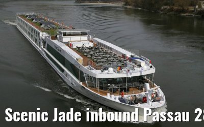 Scenic Jade inbound Passau 28.03.2015