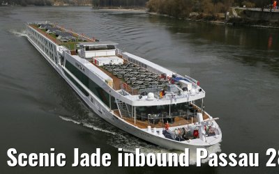 Scenic Jade inbound Passau 28.03.2015
