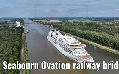 Seabourn Ovation railway bridge Hochdonn Kiel Canal 12.09.2022