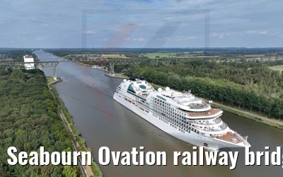 Seabourn Ovation railway bridge Hochdonn Kiel Canal 12.09.2022