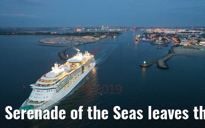 Serenade of the Seas leaves the port of Warnemuende 07.08.2019