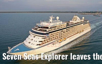 Seven Seas Explorer leaves the port of Warnemuende 07.08.2019