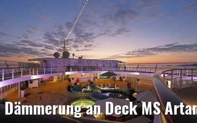 Dämmerung an Deck MS Artania 19.12.2015