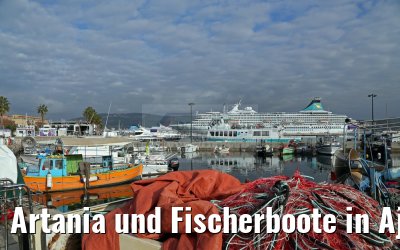 Artania und Fischerboote in Ajaccio 19.12.2015