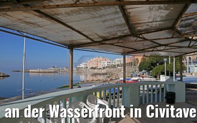 an der Wasserfront in Civitavecchia
