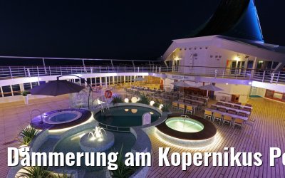 Dämmerung am Kopernikus Pool MS Artania 19.12.2015