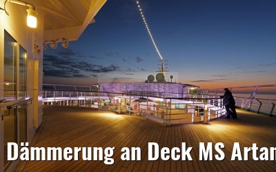 Dämmerung an Deck MS Artania 19.12.2015