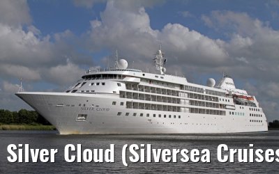 Silver Cloud (Silversea Cruises), Kiel Canal, 16 June 2013