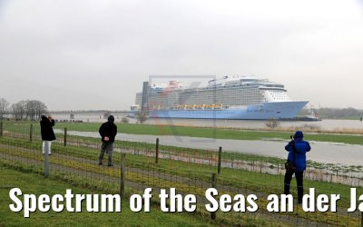 Spectrum of the Seas an der Jann-Berghaus-Brücke in Leer 20.03.2019