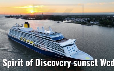 Spirit of Discovery sunset Wedel, Elbe 04.07.2022