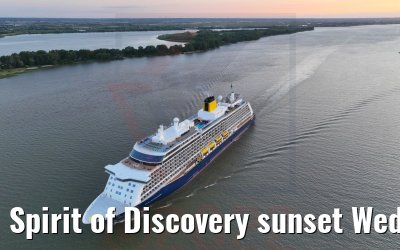 Spirit of Discovery sunset Wedel, Elbe 04.07.2022