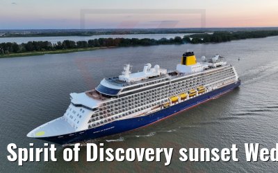 Spirit of Discovery sunset Wedel, Elbe 04.07.2022
