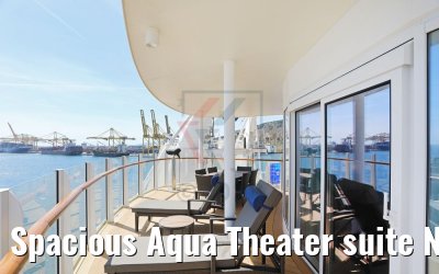 Spacious Aqua Theater suite Nr. 8734 Symphony of the Seas