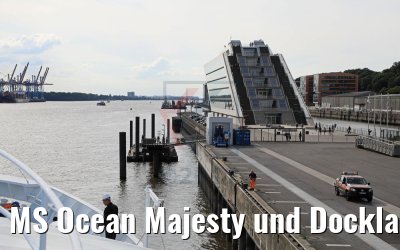 MS Ocean Majesty und Dockland Hamburg 16.08.2017