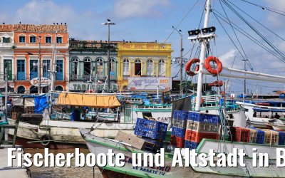 Fischerboote und Altstadt in Belém, Brasilien 01.02.2018