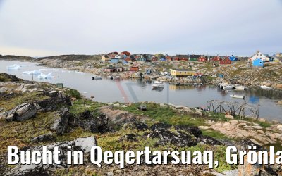 Bucht in Qeqertarsuaq, Grönland mit Eis