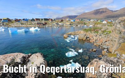Bucht in Qeqertarsuaq, Grönland mit Eis
