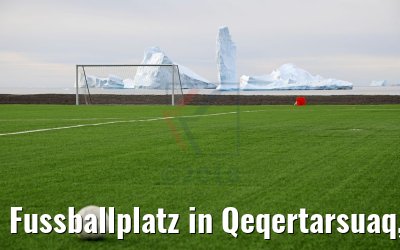 Fussballplatz in Qeqertarsuaq, Grönland