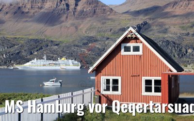 MS Hamburg vor Qeqertarsuaq, Grönland