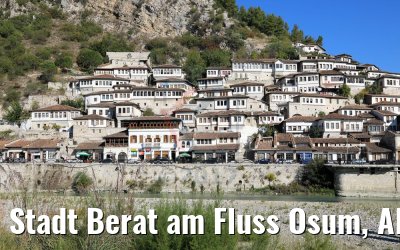 Stadt Berat am Fluss Osum, Albanien 13.10.2017