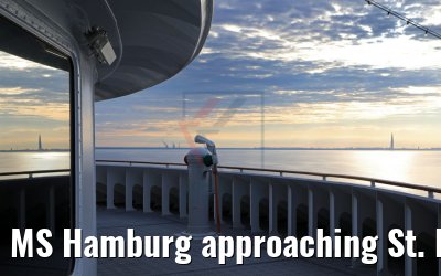 MS Hamburg approaching St. Petersburg 12.07.2018