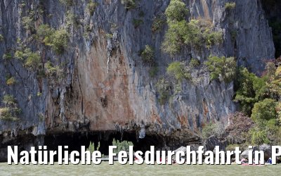 Natürliche Felsdurchfahrt in Phang Nga