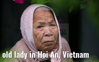 old lady in Hoi An, Vietnam