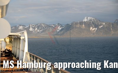 MS Hamburg approaching Kangerlussuaq