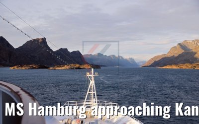 MS Hamburg approaching Kangerlussuaq