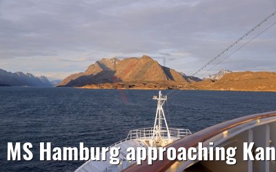 MS Hamburg approaching Kangerlussuaq