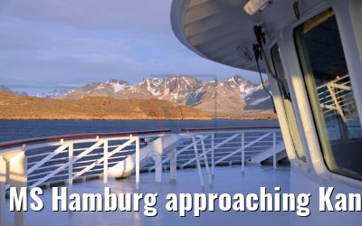 MS Hamburg approaching Kangerlussuaq