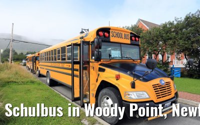 Schulbus in Woody Point, Newfoundland