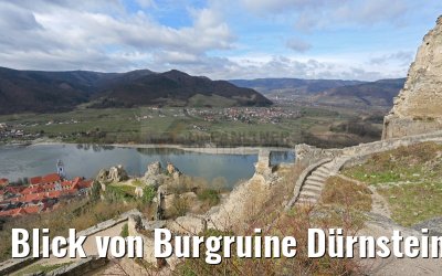 Blick von Burgruine Dürnstein auf Rossatz an der Donau 29.03.2015