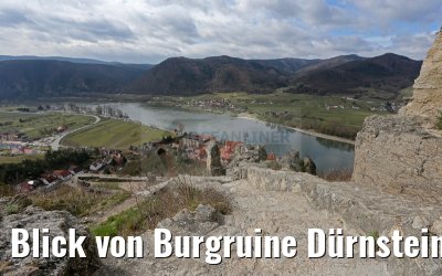 Blick von Burgruine Dürnstein über die Wachau am 29.03.2015