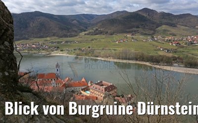 Blick von Burgruine Dürnstein über die Wachau am 29.03.2015