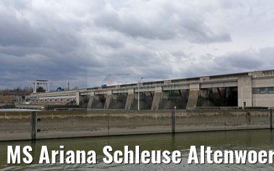 MS Ariana Schleuse Altenwoerth 29.03.2015