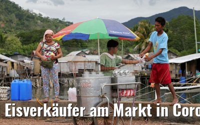 Eisverkäufer am Markt in Coron, Philippinen