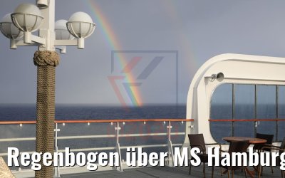Regenbogen über MS Hamburg