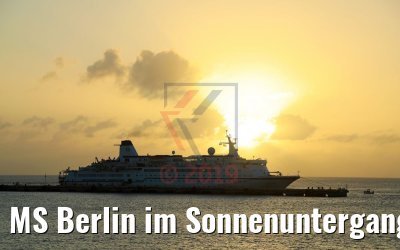 MS Berlin im Sonnenuntergang Cozumel 23.02.2019