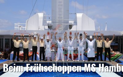 Beim Frühschoppen MS Hamburg