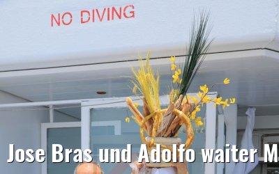 Jose Bras und Adolfo waiter MS Hamburg