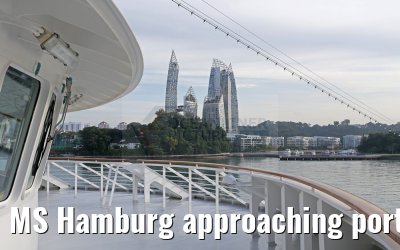 MS Hamburg approaching port of Singapore 30.01.2016