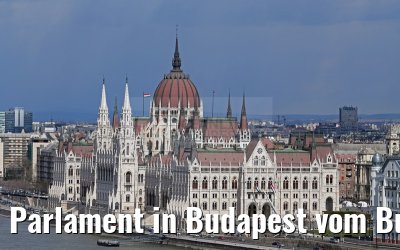 Parlament in Budapest vom Burgberg aus 01.04.2015