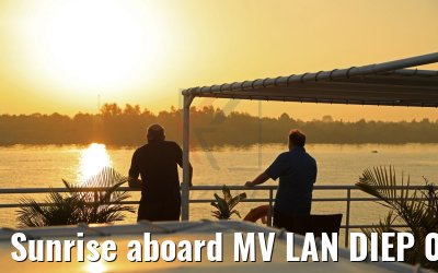Sunrise aboard MV LAN DIEP 09.04.2017