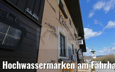 Hochwassermarken am Fährhaus Melk 03.04.2015