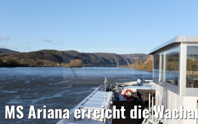 MS Ariana erreicht die Wachau am 03.04.2015