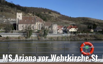 MS Ariana vor Wehrkirche St. Michael Donau 03.04.2015
