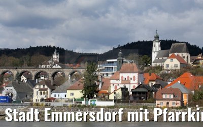 Stadt Emmersdorf mit Pfarrkirche und Viadukt 03.04.2015