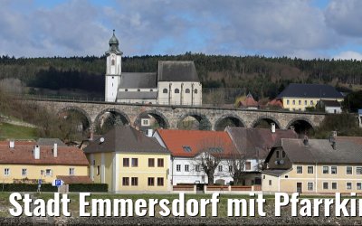 Stadt Emmersdorf mit Pfarrkirche und Viadukt 03.04.2015